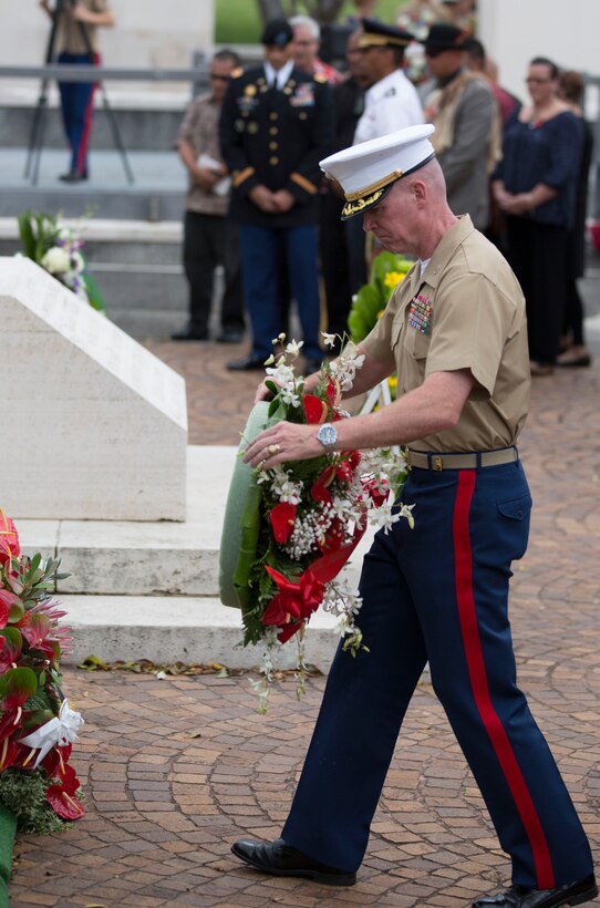 Col. Jeffrey P. Davis, Chief of Staff of U.S. Marine Corps Forces, Pacific, presents the MarForPac wreath in honor of the Australian-New Zealand Army Corps (ANZAC) Day. This was the 99th Anniversary of the Battle at Gallipoli, where the ANZACs fought valiantly against Turkish defenses, and marks the 42nd year MarForPac has provided all military support for the ceremony.