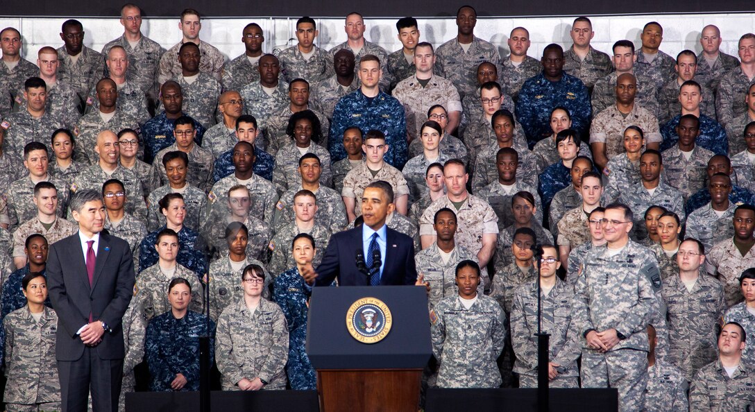 U.S. President Barack Obama talks to service members and their families on U.S. Army Garrison Yongsan in South Korea, April 26, 2014.
