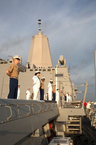 U.S. Marines and Sailors man the rails as they pull into port of South Florida aboard the USS New York (LPD 21), April 28, as part of Fleet Week Port Everglades 2014. Approximately 120 Marines from 2nd Assault Amphibian Battalion, 2nd Marine Division, Marine Corps Base Camp Lejeune, N.C., 2nd Battalion, 6th Marine Regiment, 2nd Marine Division, Marine Corps Base Camp Lejeune, N.C., and Marine Light Attack Helicopter Squadron (HMLA) 269, Marine Corps Air Station New River, N.C., are participating in the 24th Annual Fleet Week in Port Everglades; South Florida’s annual celebration of maritime forces. (U.S. Marine Corps photo by Sgt. Alicia R. Leaders/Released)