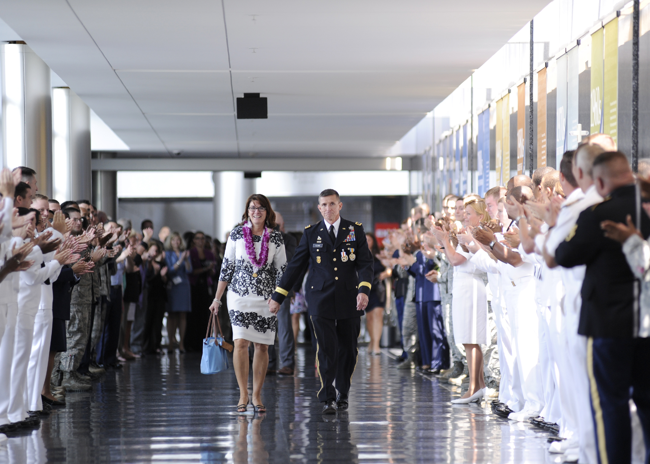 Lt. Gen. Flynn retires from DIA 33 year Army career Defense