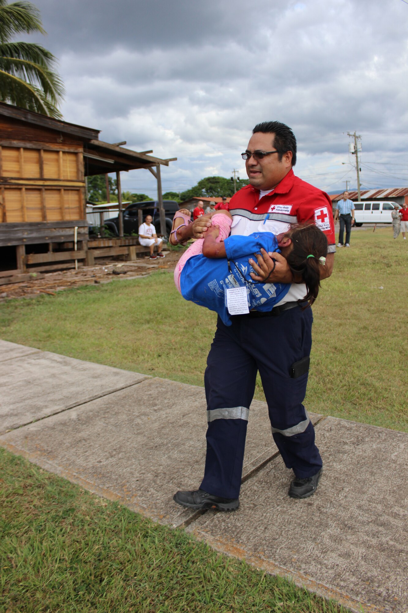 Joint Task Force-Bravo’s Medical Element hosted the American Academy of Pediatrics (AAP) Pediatrics in Disasters (PEDS) course to train Honduran pediatricians about the healthcare needs for children in disaster preparedness and emergency response.  The course subjects included planning and triage for disaster scenarios, pediatric trauma treatment, toxic exposure, and incident control command procedures.  Pediatricians from all over Honduras traveled to Soto Cano Air Base, Honduras to attend the course held August 7-9, 2014.  (Photo by U. S. Army Sgt. Catherine Tharpe)
