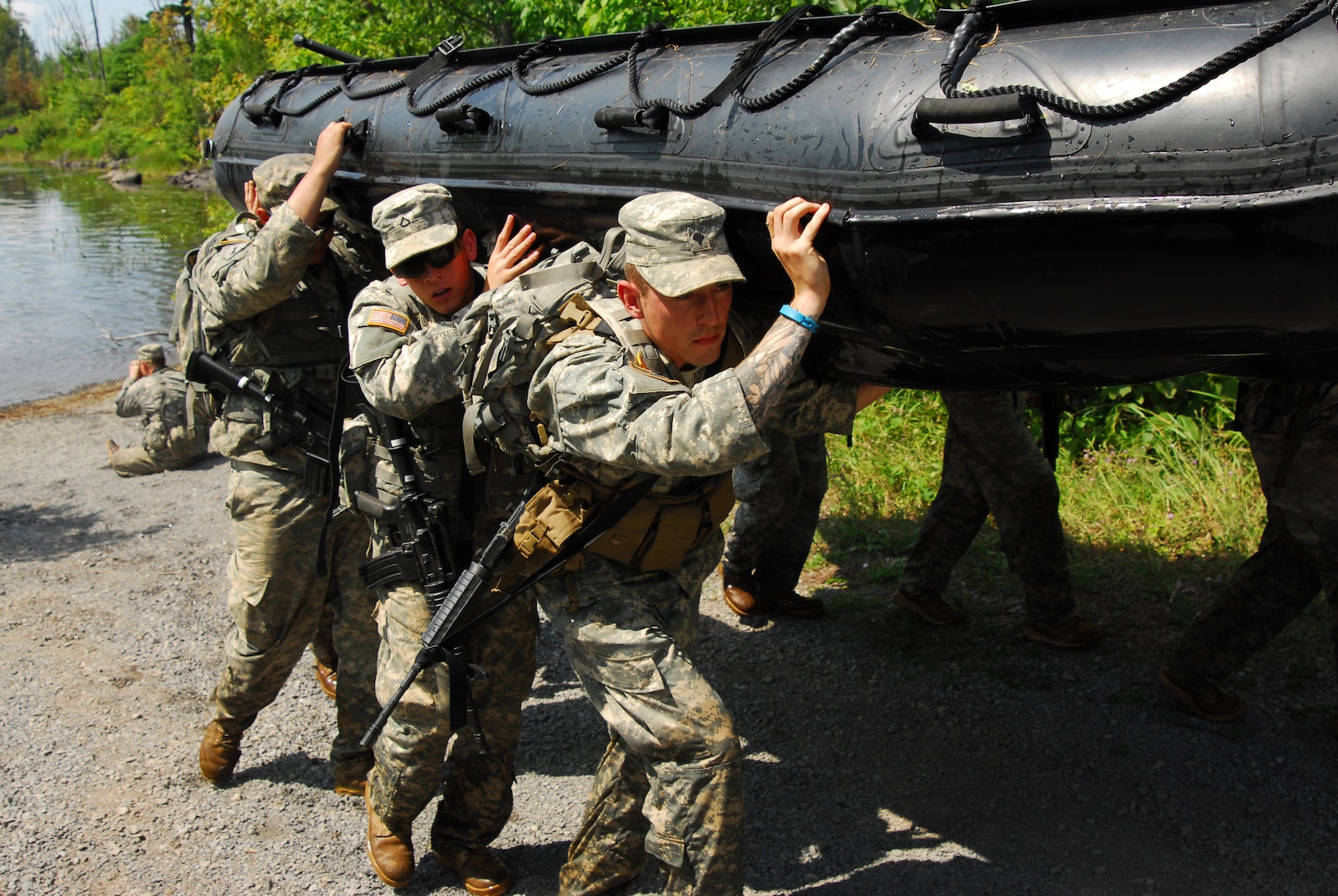 New York Army National Guard Cavalry Soldiers take to the water in ...