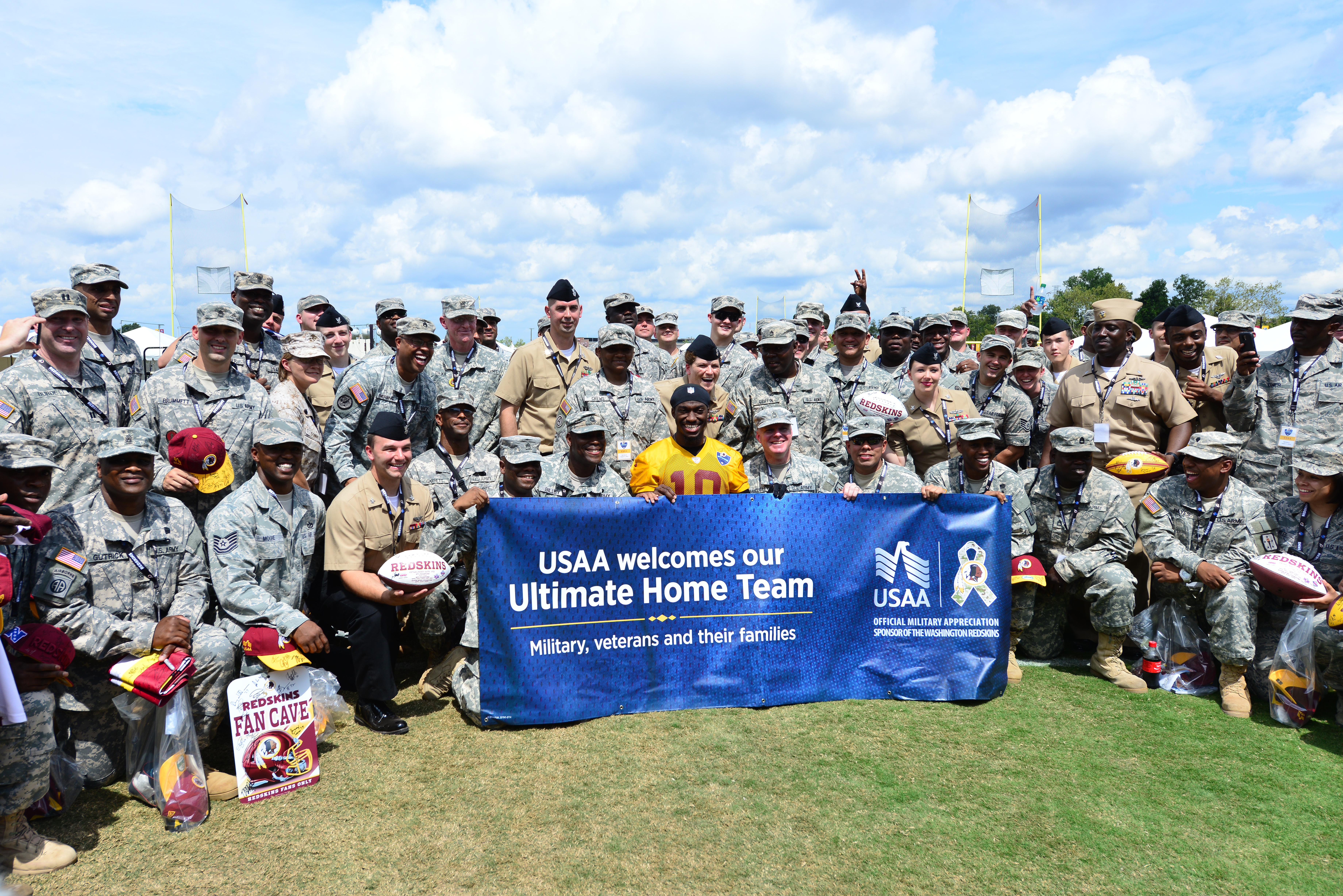 Earlier this week we held another @NFL #SaluteToService Boot Camp with the  Washington @Commanders, where active duty military were invited…