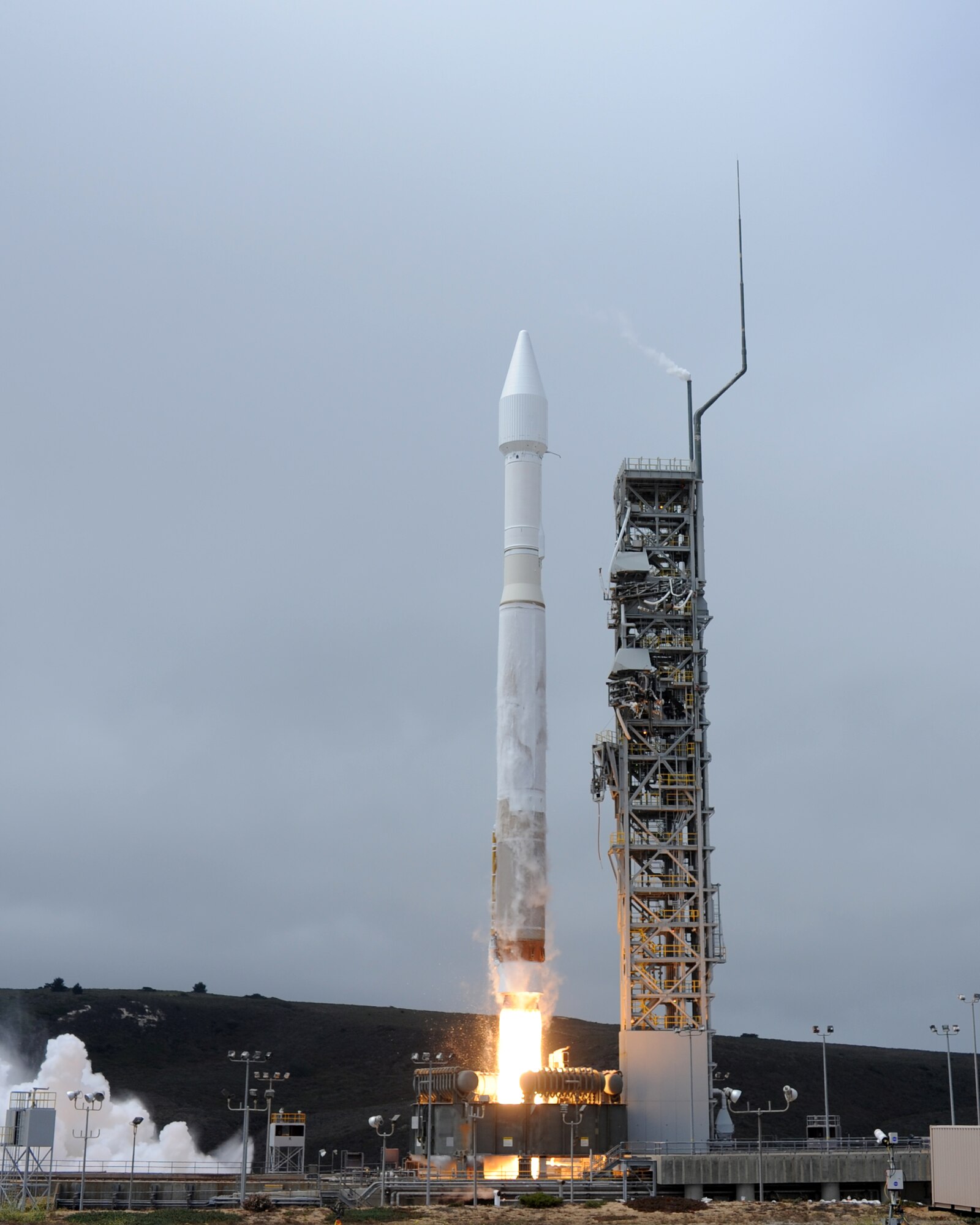 A United Launch Alliance Atlas V rocket carrying a DigitalGlobe WorldView-3 satellite successfully launches from Space Launch Complex-3 at Vandenberg Air Force Base, Aug. 13th, 2014, at 11:30 a.m. PDT. (U.S. Air Force Photo by Joe Davila/Released)
