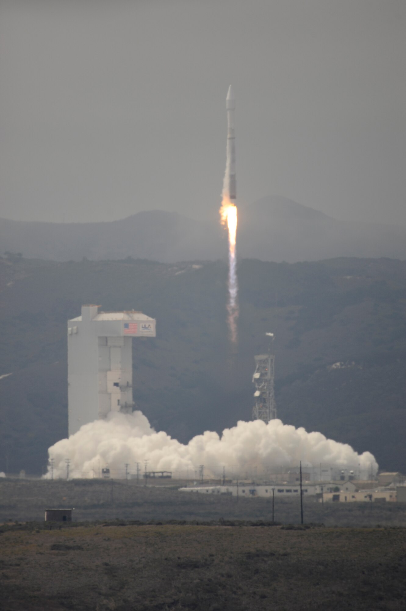 A United Launch Alliance Atlas V rocket carrying a DigitalGlobe WorldView-3 satellite successfully launches from Space Launch Complex-3 at Vandenberg Air Force Base, Aug. 13th, 2014, at 11:30 a.m. PDT. (U.S. Air Force Photo by Michael Peterson/Released)
