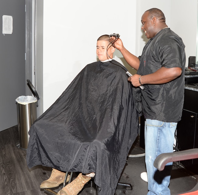 Barber Shop Offers Customer Friendly Experience Marine Corps