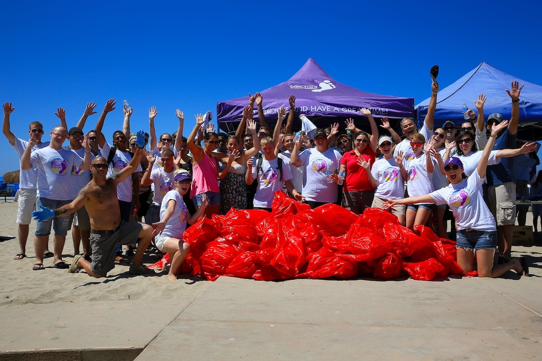 CAMP PENDLETON, Calif. -- A volunteer beach clean-up day was held at Del Mar Beach here Aug. 16. 

The event included, free T-shirts, pizza, and drinks.

"We are thankful for all of the volunteers that came to help us out today," said Chantel Sadler, a field brand manager for Barefoot Wine.