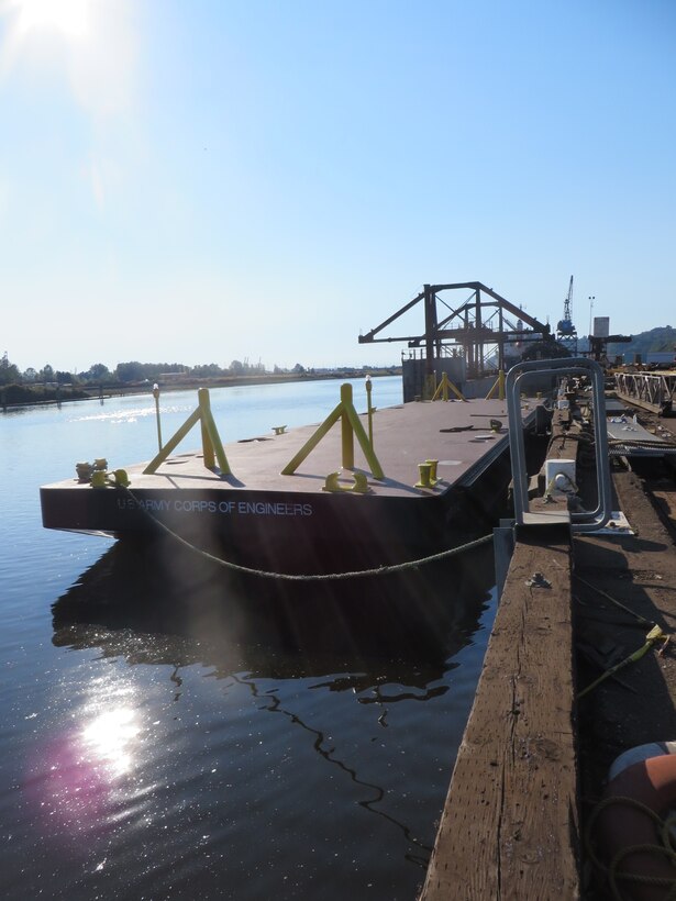 The CENWS Debris Barge was designed by the U.S. Army Corps of Engineers' Marine Design Center based in Philadelphia, PA. The vessel is operated by the USACE Seattle District and is certified by the American Bureau of Shipping as an A1 Barge for River Service. 