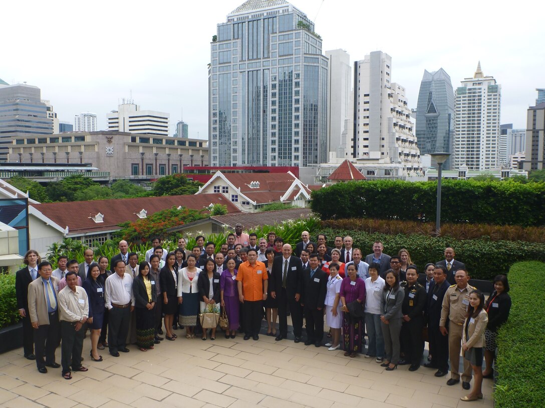 DREE participants gather for a group photo.                                               