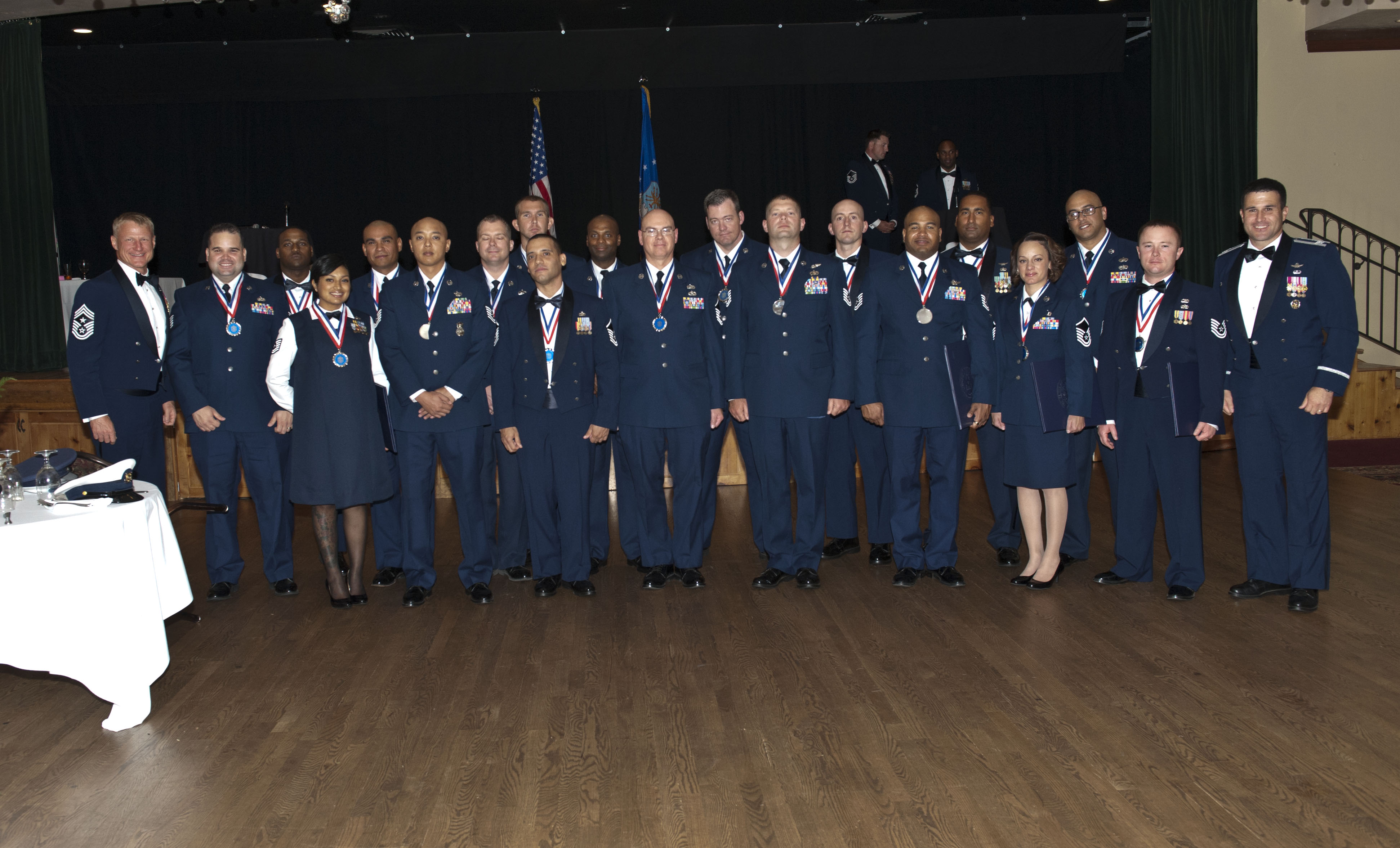 Four ARPC members inducted into senior enlisted echelon > Air Reserve Personnel Center > Article