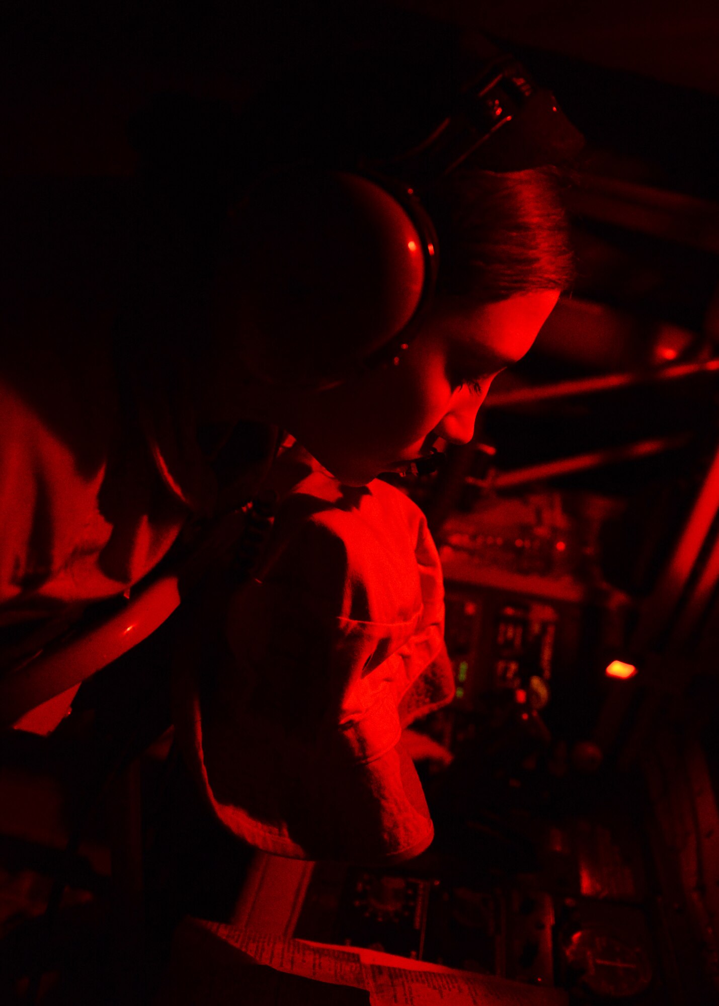 MIDDLE EAST - Senior Airman Crystal Cash, a 340th Expeditionary Air Refueling Squadron boom operator, focuses on an aircraft she is refueling Aug. 21 over Northern Iraq. The mission was to support fighter and reconnaissance aircraft conducting missions over Iraq. (U.S. Air Force photo by Staff Sgt. Shawn Nickel)