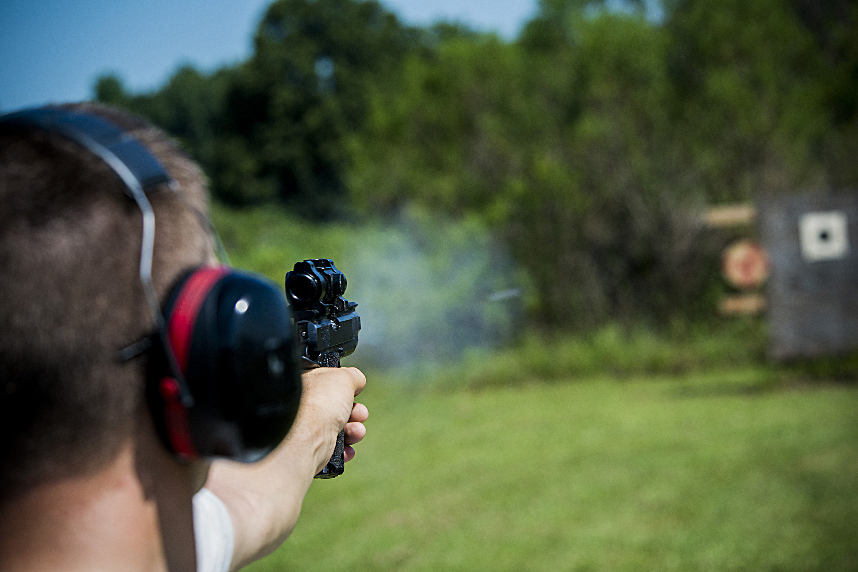 Pistol champion shoots to the top > Air Force > Article Display