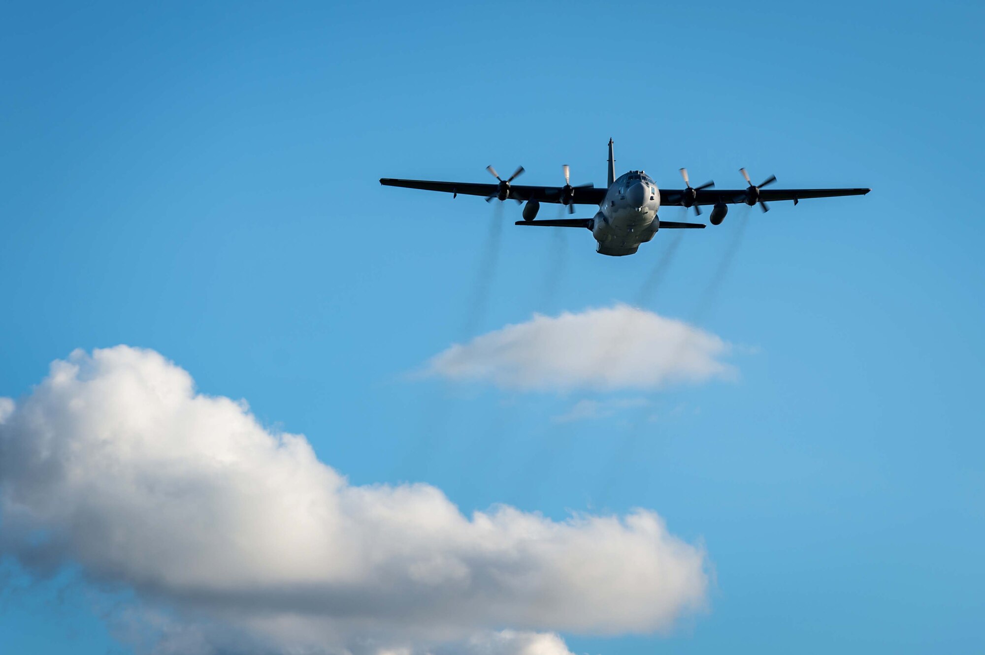 An MC-130H Combat Talon II from the 1st Special Operations Squadron prepares to conduct an airdrop July 28, 2014 over a drop zone in New Zealand.   The 353rd Special Operations Group trained side by side with their counterparts in the New Zealand Defense Force during Exercise Balance Net July 17-31.  The exercise enhanced interoperability defense relations between the two countries.  (New Zealand Defense Force Photo by Roderick MacKenzie) 