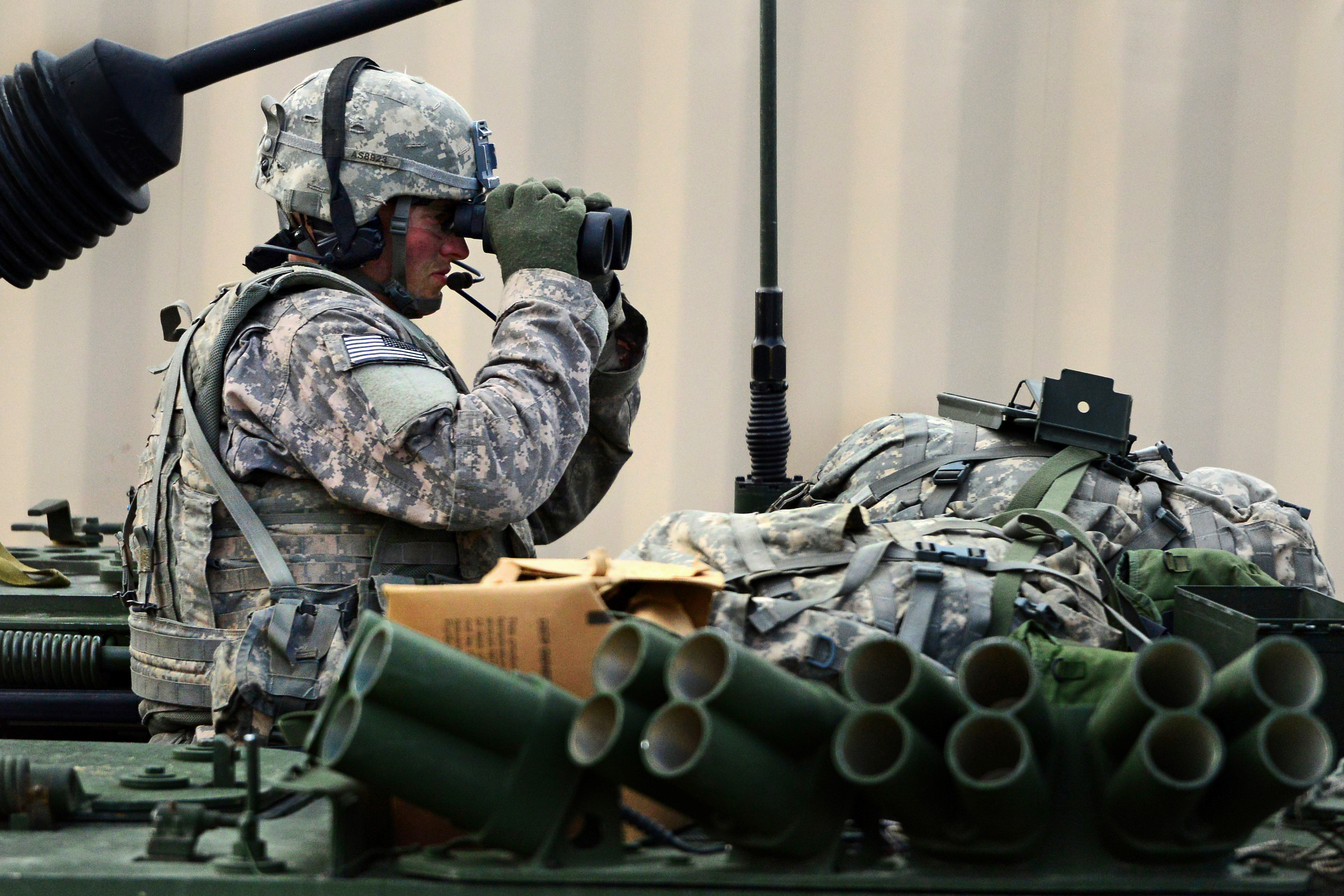 Stryker binoculars shop