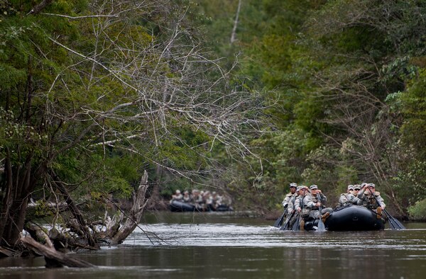 Soldiers from the 6th Ranger Training Battalion, paddle down the Yellow River enroute to a memorial on Eglin Air Force Base, Fla., for the four fallen Rangers who lost their lives Feb. 16, 1995. More than 40 Soldiers participated in the excursion Sept. 25 that followed in the footsteps of the tragic squad to learn from their experience and understand what took place that night almost 20 years ago. 