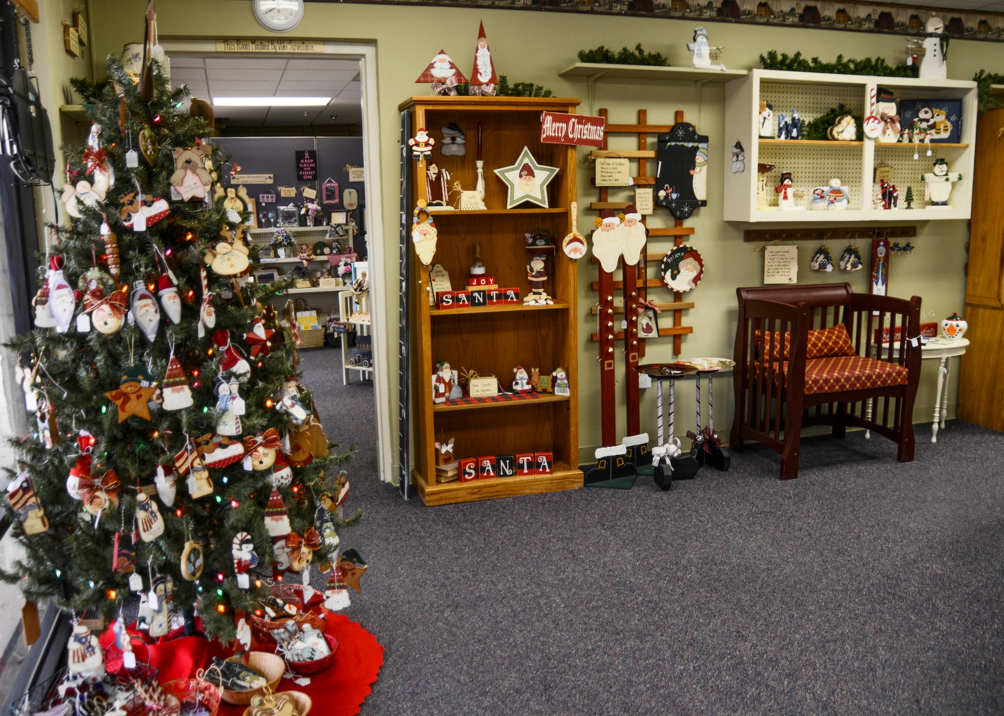 Created Treasures Gift Shop held a Christmas open house Dec. 2-5. Customers who spent $5 or more were given a free ornament with their purchase. (U.S. Air Force photo by Rebecca Amber)
