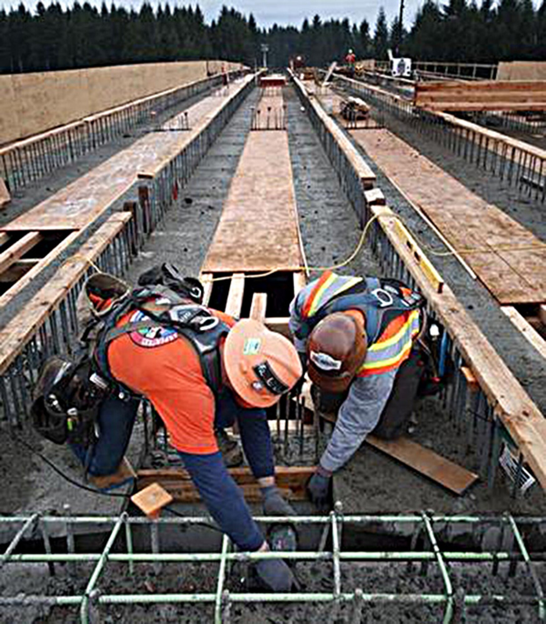 Construction on roads, bridge and roundabouts detour JBLM traffic through gate closures. (Photo by Scott Hansen/Northwest Guardian)