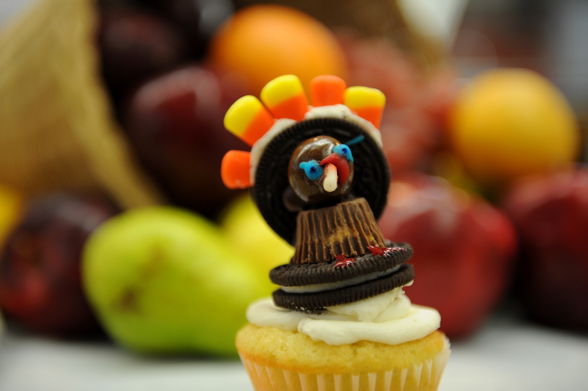 The Ozark Inn dining facility serves a Thanksgiving day meal to Airmen and their families as well as retirees at Whiteman Air Force Base, Mo., Nov. 28, 2014. The Thanksgiving meal served by senior leadership is an annual tradition at Whiteman aimed to boost morale for those who cannot travel home for the holiday. (U.S. Air Force photo by Airman 1st Class Joel Pfiester/Released)
