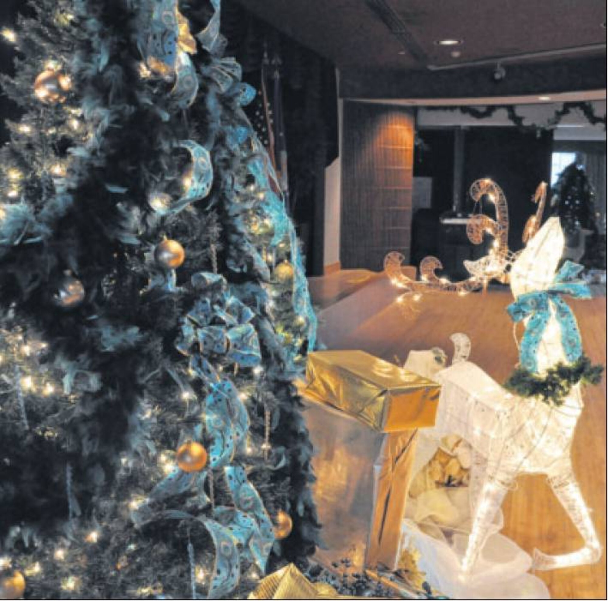 Decorations for the holidays can be found throughout the Wright-Patt Club thanks to the Officers' Spouses Club and several volunteers. (Air Force photo by Diane Kofoed)