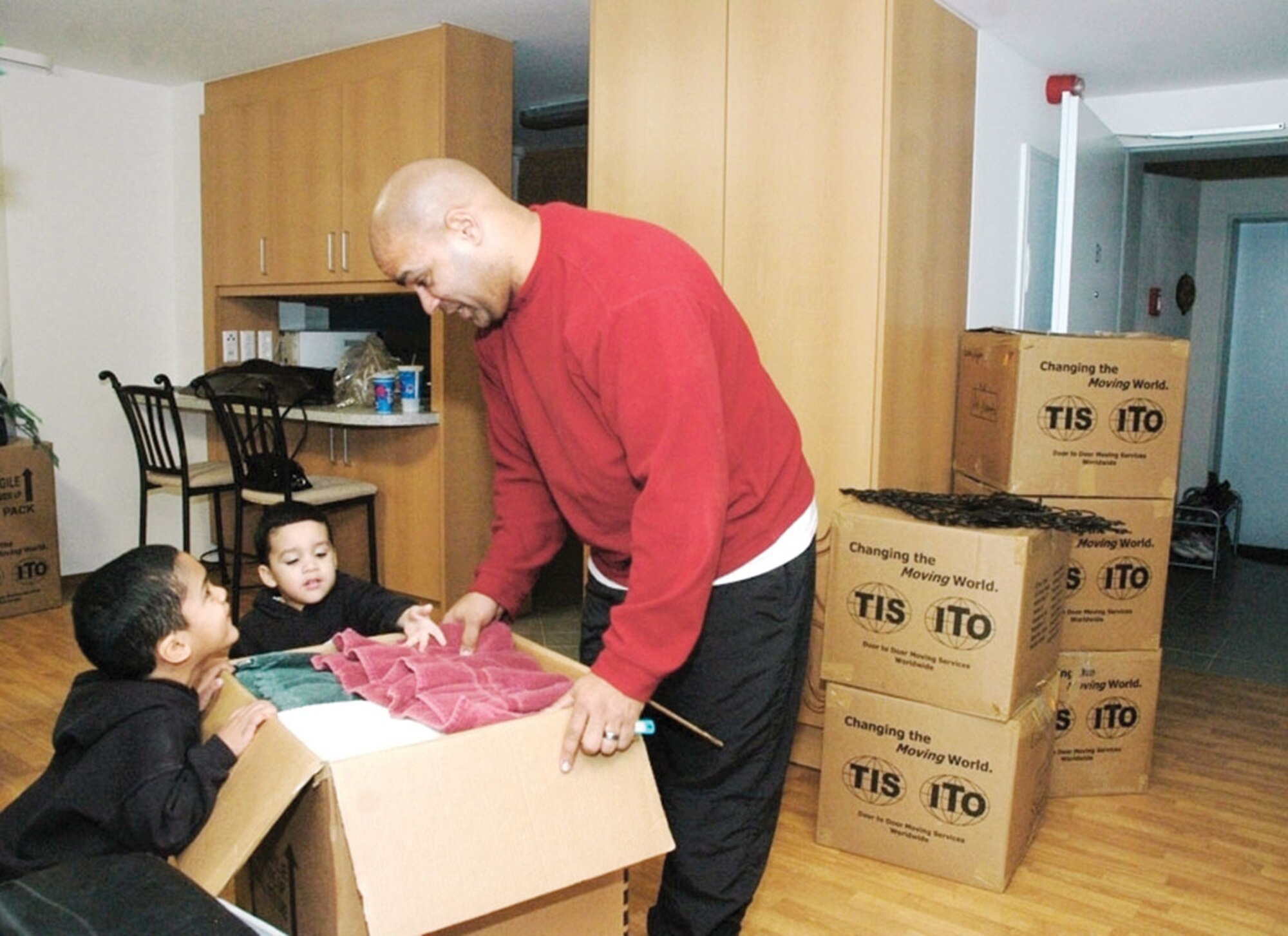 There’s no getting around all the difficulties of moving. But programs like the Relocation Readiness Program can make things less painful, by providing information about new duty stations, answering travel questions, and even how to set up services in your new location. (U.S. Army courtesy photo)