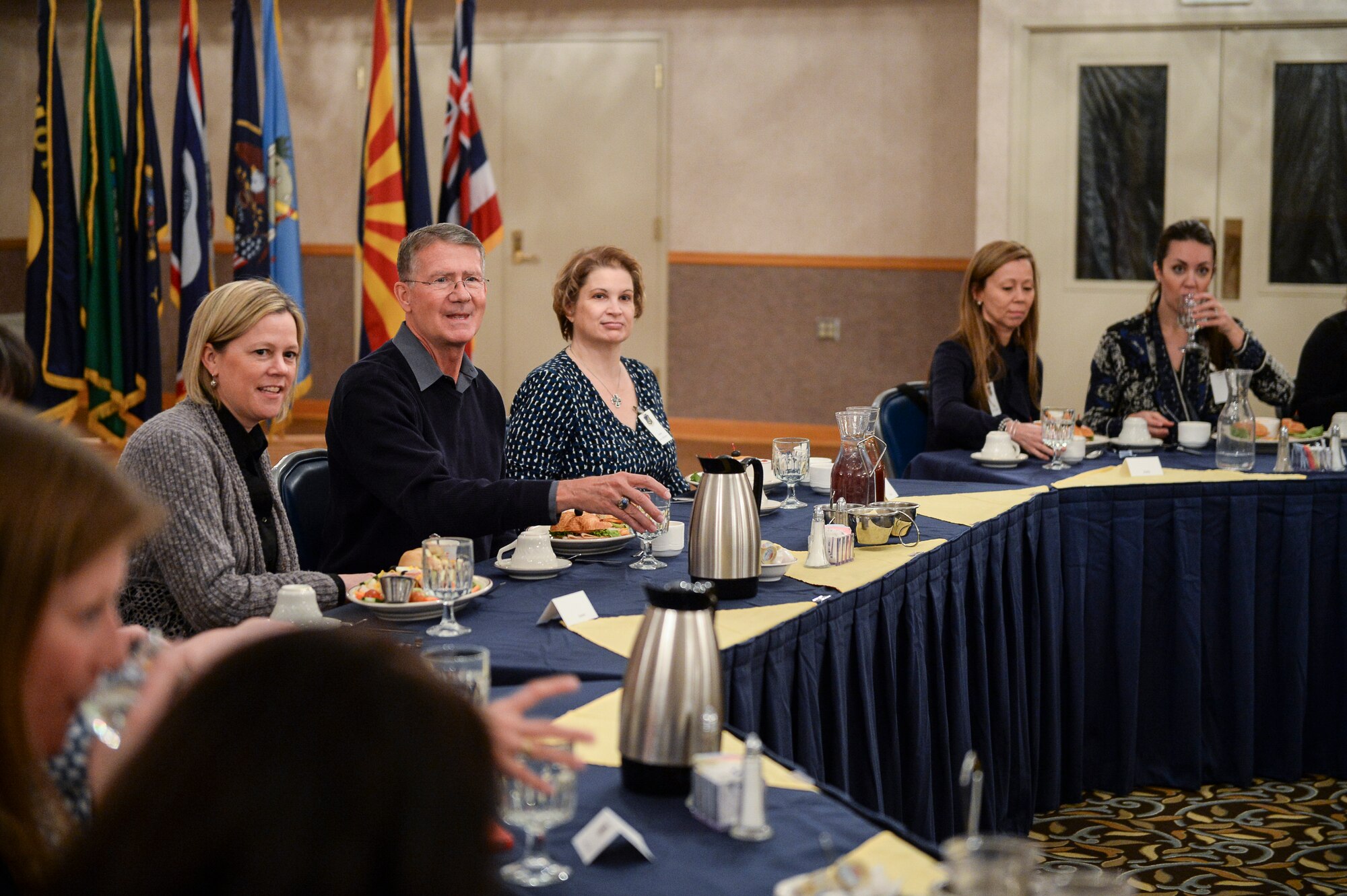 Retired U.S. Air Force Maj. Gen. David Robinson, the husband of Pacific Air
Forces Commander Gen. Lori Robinson, meets with spouses of the 354th Fighter
Wing, Dec. 4, 2014, at Eielson Air Force Base, Alaska. Robinson visited with
Airmen and families and saw first-hand how Eielson Airmen executed the Air
Force mission while on a base visit with General Robinson and Chief Master
Sgt. Buddy Hutchison, Pacific Air Forces command chief master sergeant.
(U.S. Air Force photo by Senior Airman Peter Reft/Released)
