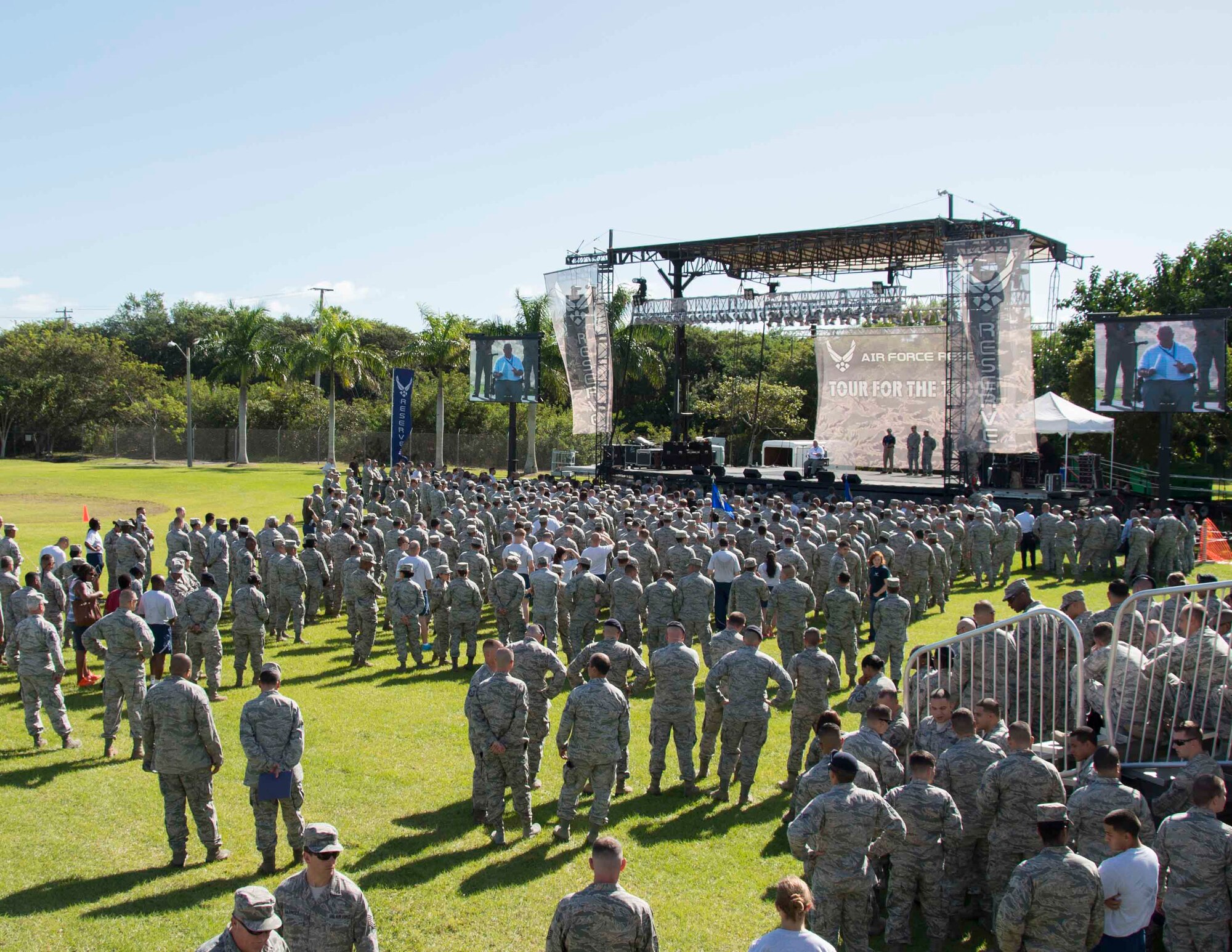 Coach Gary Weller addresses members of the 482nd Fighter Wing during a commander's call at Homestead Air Reserve Base, Fla., on Dec. 6. Weller spoke about the importance of teamwork and resiliency. (U.S. Air Force photo by Senior Airman Jaimi L. Upthegrove)