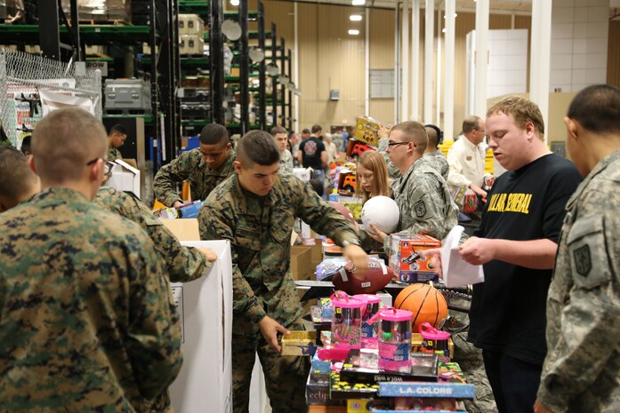 H.E.R.O.E.S. Care Fort Leonard Wood, Missouri distributed toys and other items to the Marine Coprs Detahcment representative for military children.
