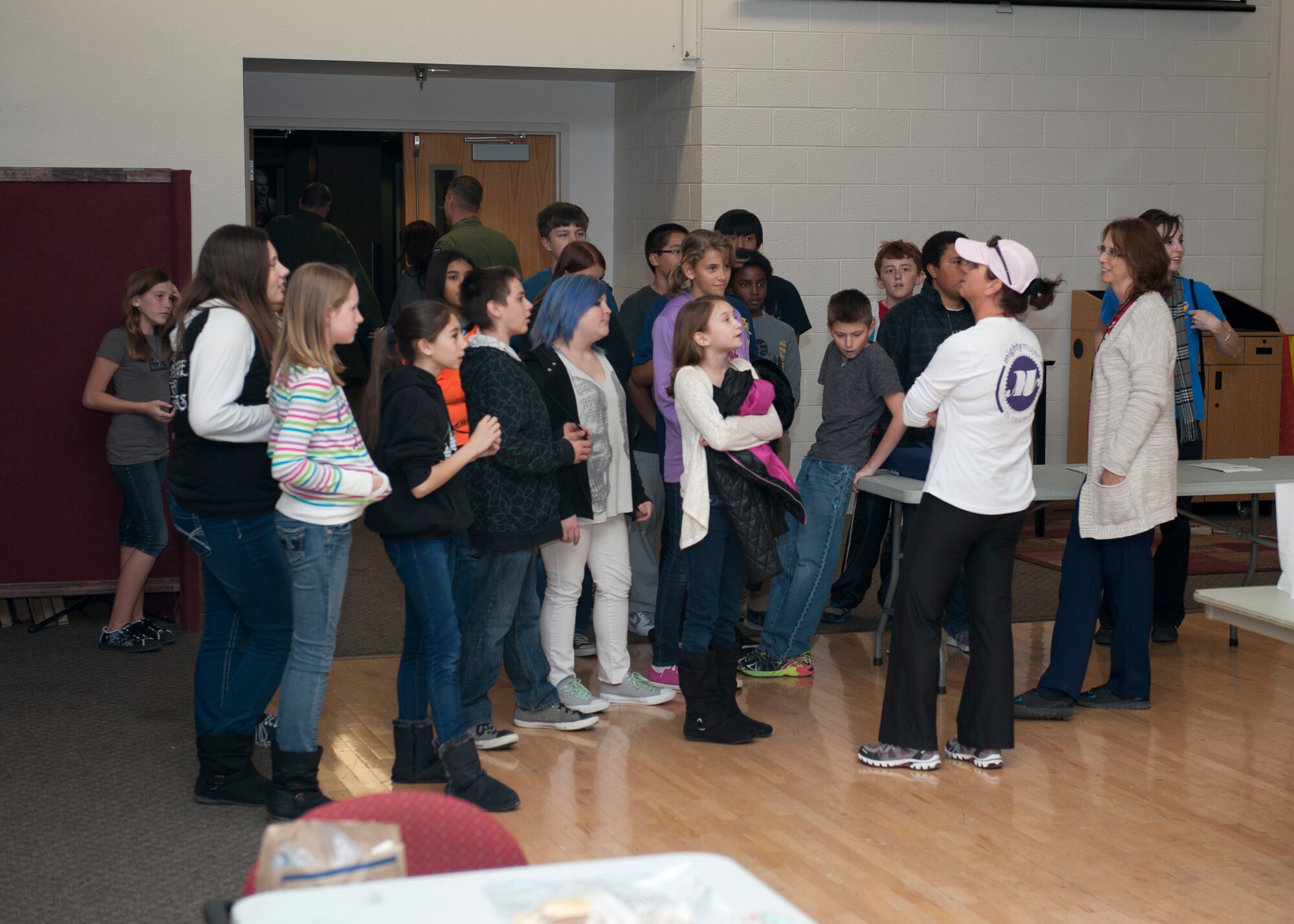 Holidays come early for dorm airmen > Holloman Air Force Base > Article