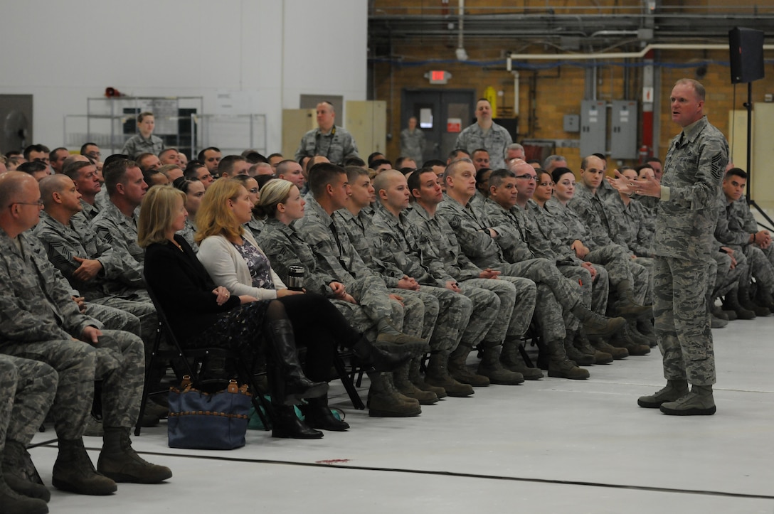 Chief Master Sgt. of the Air Force James A. Cody holds an Airmen's Call while visiting the 934th Airlift Wing, Minneapolis, Minn., Nov.1, 2014.  In addition to sharing remarks, Chief Cody opened the floor up for questions where he was able to address the concerns of Airmen.  (U.S. Air National Guard photo by Master Sgt. Ralph J. Kapustka) 
