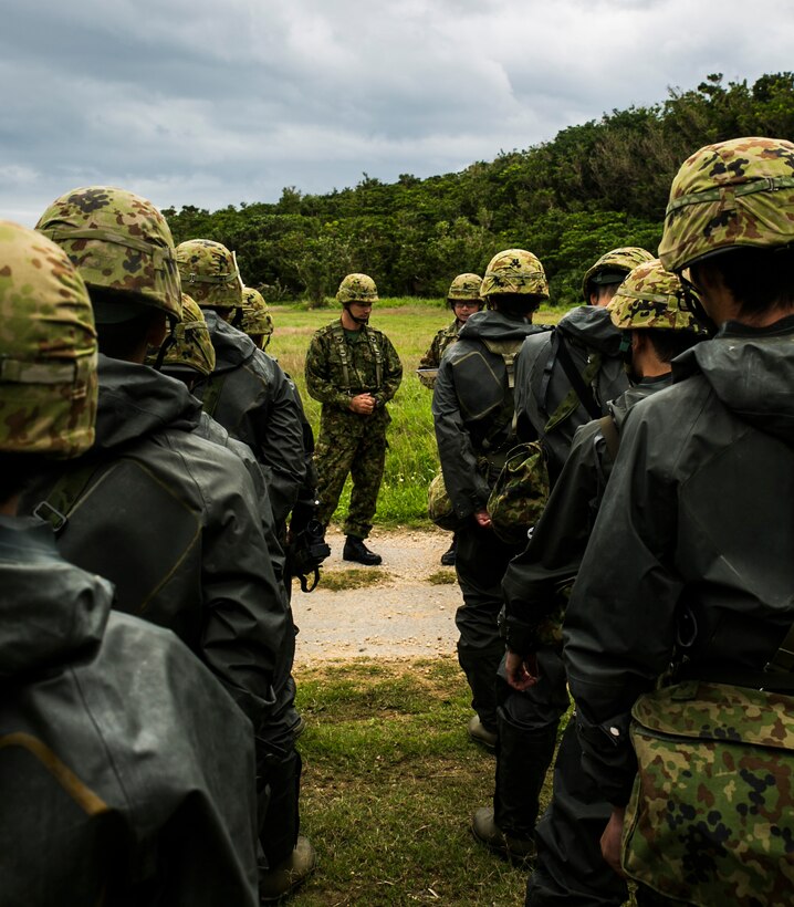 marines-jgsdf-rapidly-respond-to-simulated-contaminations