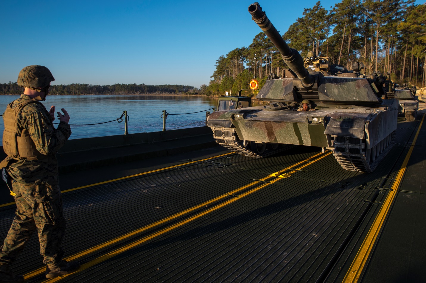 Do Tanks really float? > 2nd Marine Logistics Group > News Article Display