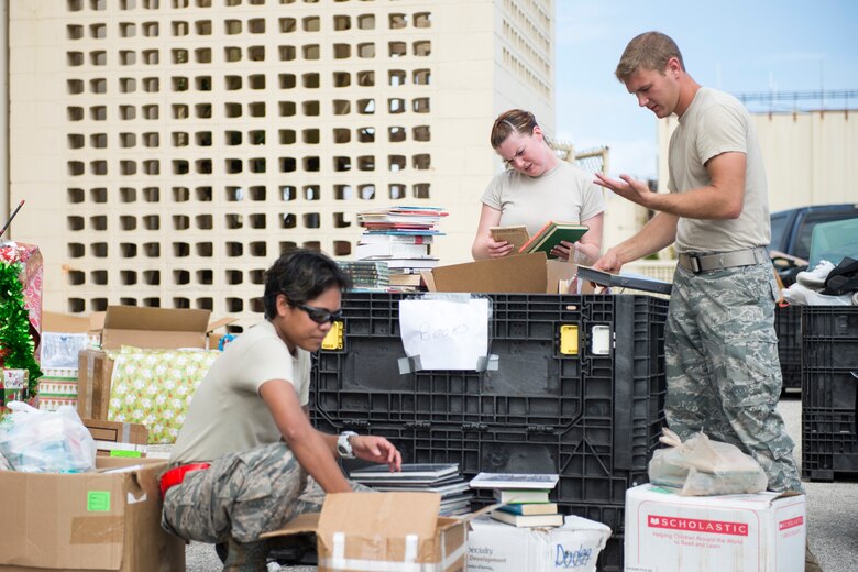 Operation Christmas Drop Volunteers And The Build Up Yokota Air Base Article Display