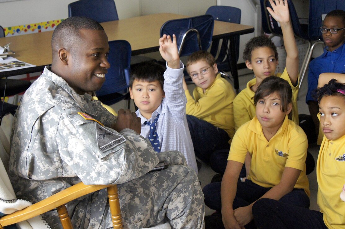 Deputy District Commander Maj. Michael A. Busby made time today to read to a class of 4th graders at the Charter School for Applied Technologies in Buffalo, New York, as part of the “Celebration of Reading.”

Busby chose the book, "I Am Malala: The Girl Who Stood Up for Education and Was Shot by the Taliban," as a vehicle to talk to the students about bullying. “I love getting out into the community to meet with young students,” Busby said. “It not only gives me the opportunity to interact with the next generation of American citizens, but also to talk about the great work the Corps of Engineers does and careers in STEM. You never know what impact you can have. Maybe one of those kids will grow up to be the next Chief of Engineers."