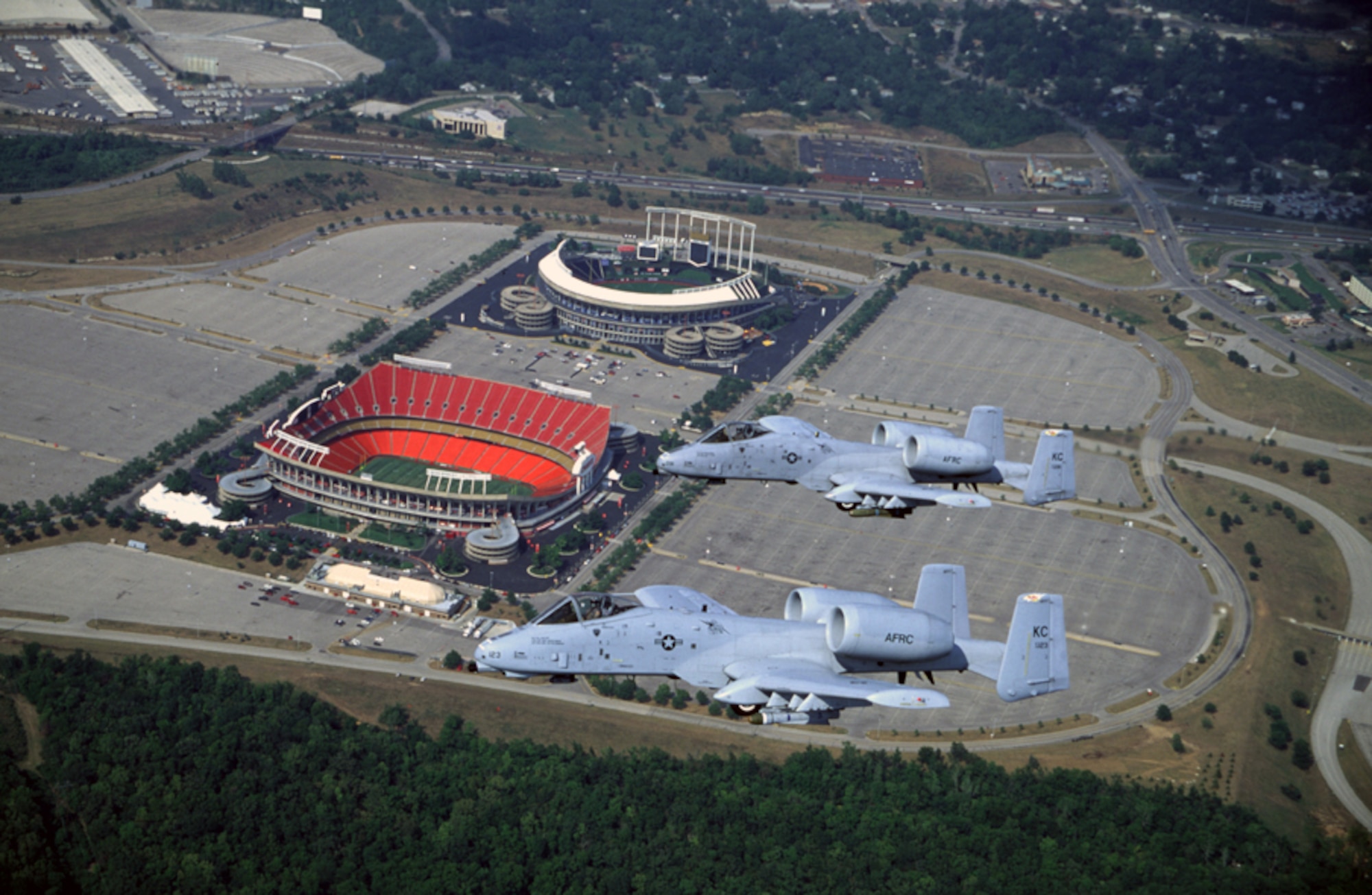 Fighter wing sends Christmas presents to its biggest fans > 442d