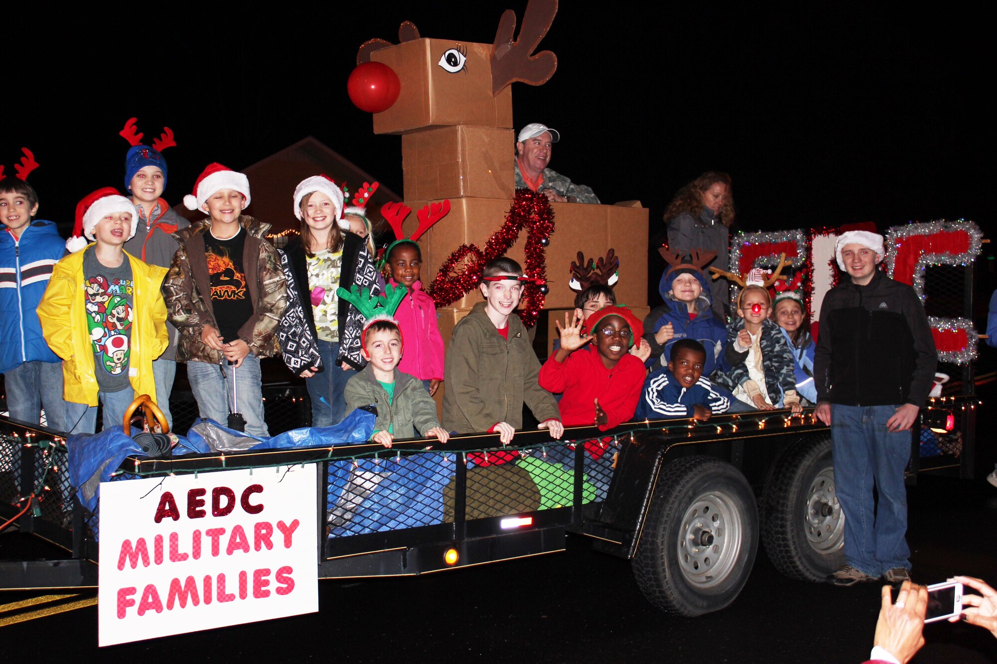 Tullahoma Christmas Parade 2025 Elsy Christin