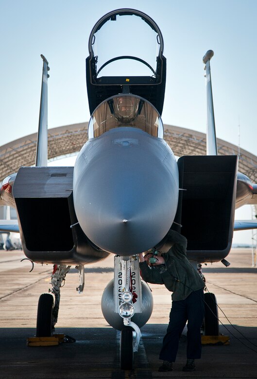 Eagle's flight > Eglin Air Force Base > News