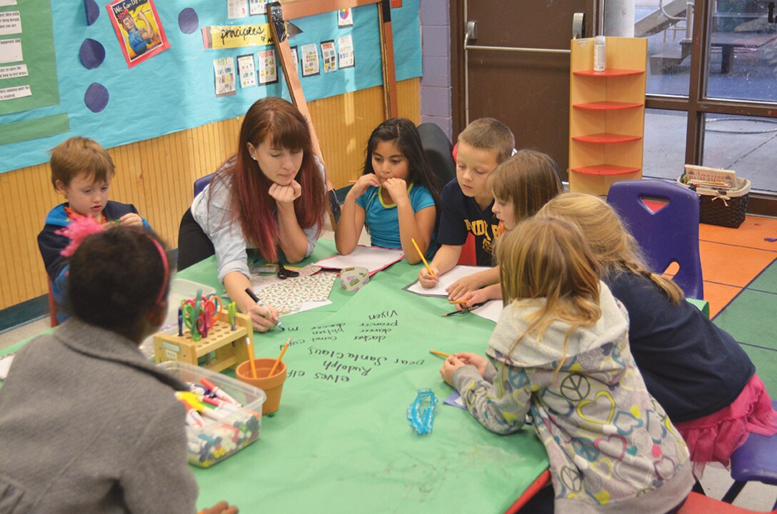 Heather Nield gives the correct way to
spell a few of the words commonly used in letters
to Santa (Photo by Lee Ross). 