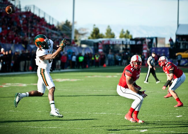 Colorado State wide receiver Rashard Higgins misses a catch during the Las Vegas Bowl Dec. 20, 2014. Higgins, who finished the game with seven catches for 110 yards, leads the nation in receiving yards per game and touchdown receptions, and was named a consensus first team All-American. (U.S. Air Force photo by Staff Sgt. Siuta B. Ika)