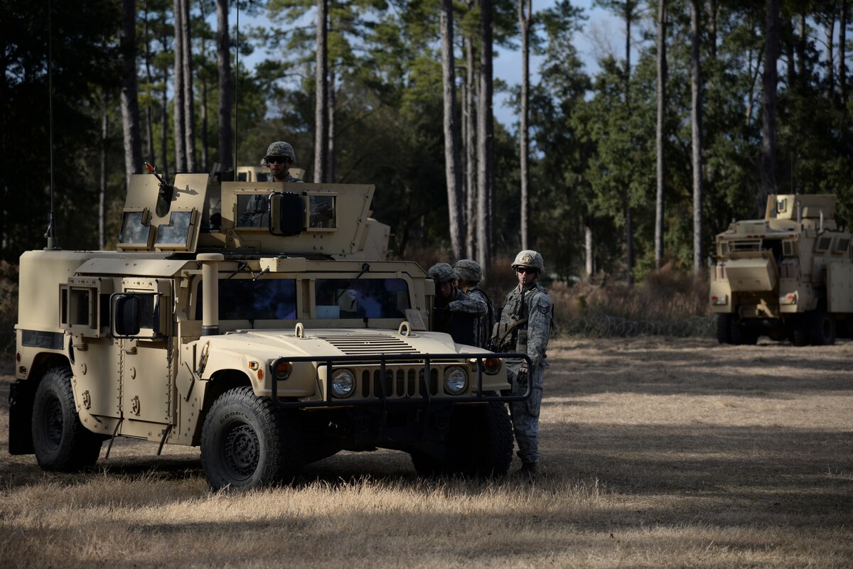 1/6 12インチ U.S Military Vehicle Залізний кулак» убезпечить Bradley: США замовили систему активного