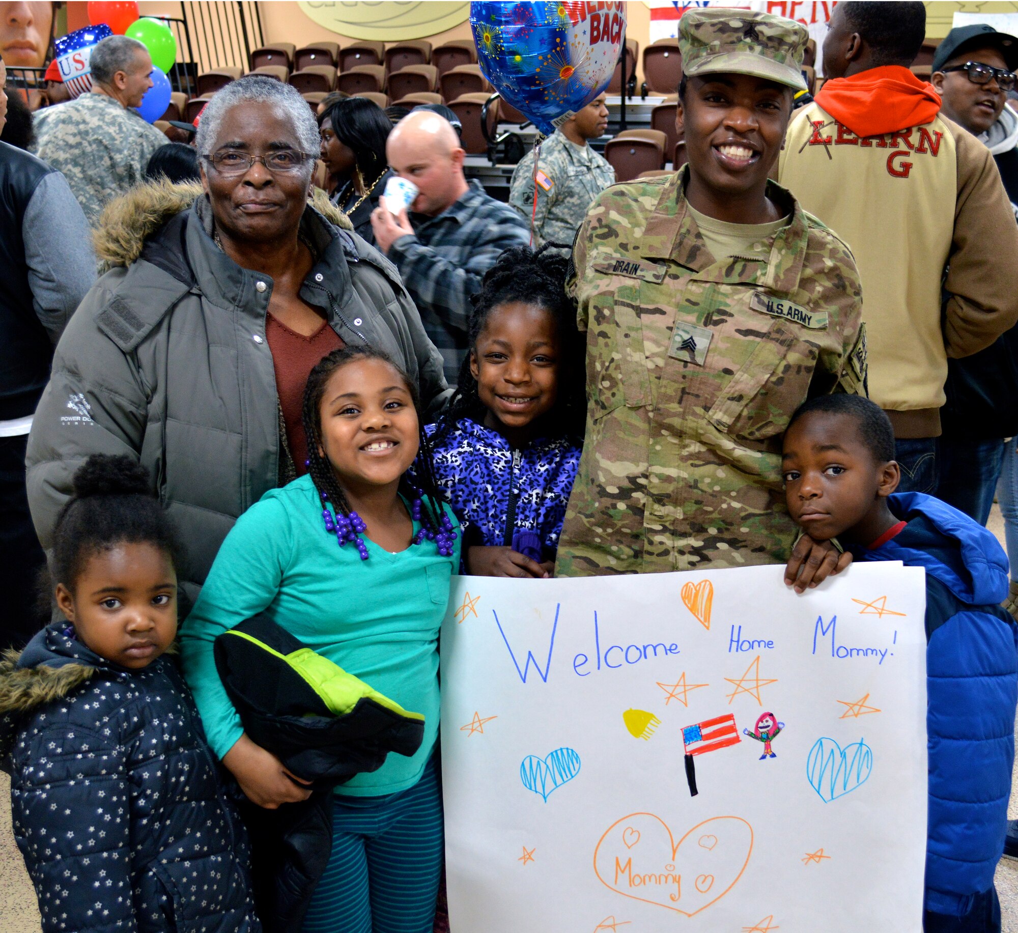U.S. Army Soldiers from 4th Platoon, 510th Human Resources Company, Special Troops Battalion, 7th Transportation Brigade (Expeditionary), return home to Fort Eustis, Va., Jan. 31, 2014, after a nine-month tour of duty in Afghanistan. The ‘Regulators’ were responsible for casualty liaison operations, including reporting, assistance and notification. Additional duties included ensuring the safety of distinguished visitors in their area of responsibility.  (U.S. Army photo by Sgt. Stefanie Warner/Released)
