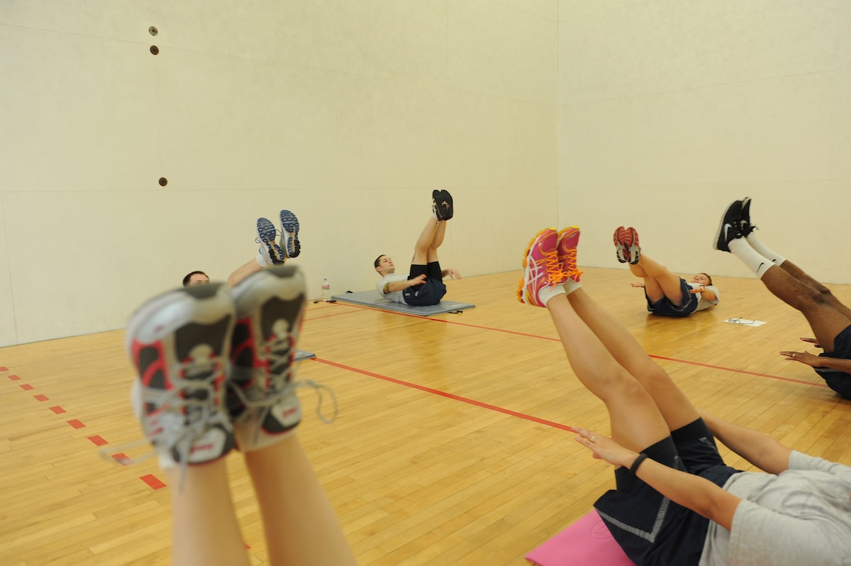 Scott Airmen embracing relaxed PT footwear regulations > Scott Air