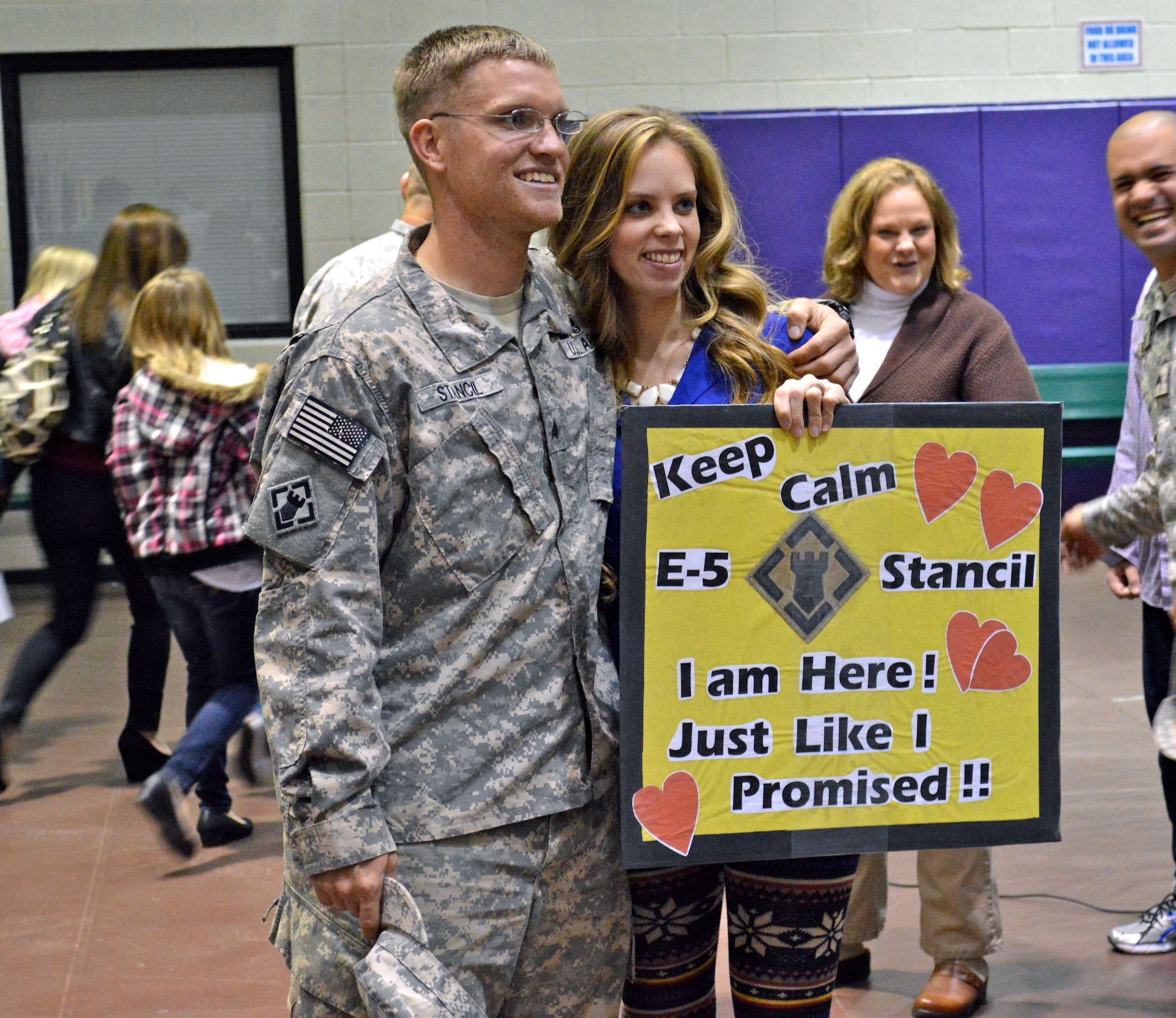 Soldiers from the 86th Dive Detachment, 53rd Movement Control Battalion, 7th Transportation Brigade (Expeditionary), returned to Fort Eustis, Va., Feb. 3, 2014 after a 9-month deployment to Kuwait. The unit performed port and vessel clearance, salvage operations, dive treatment and repair work. (U.S. Army photo by Sgt. Stefanie Warner/Released)