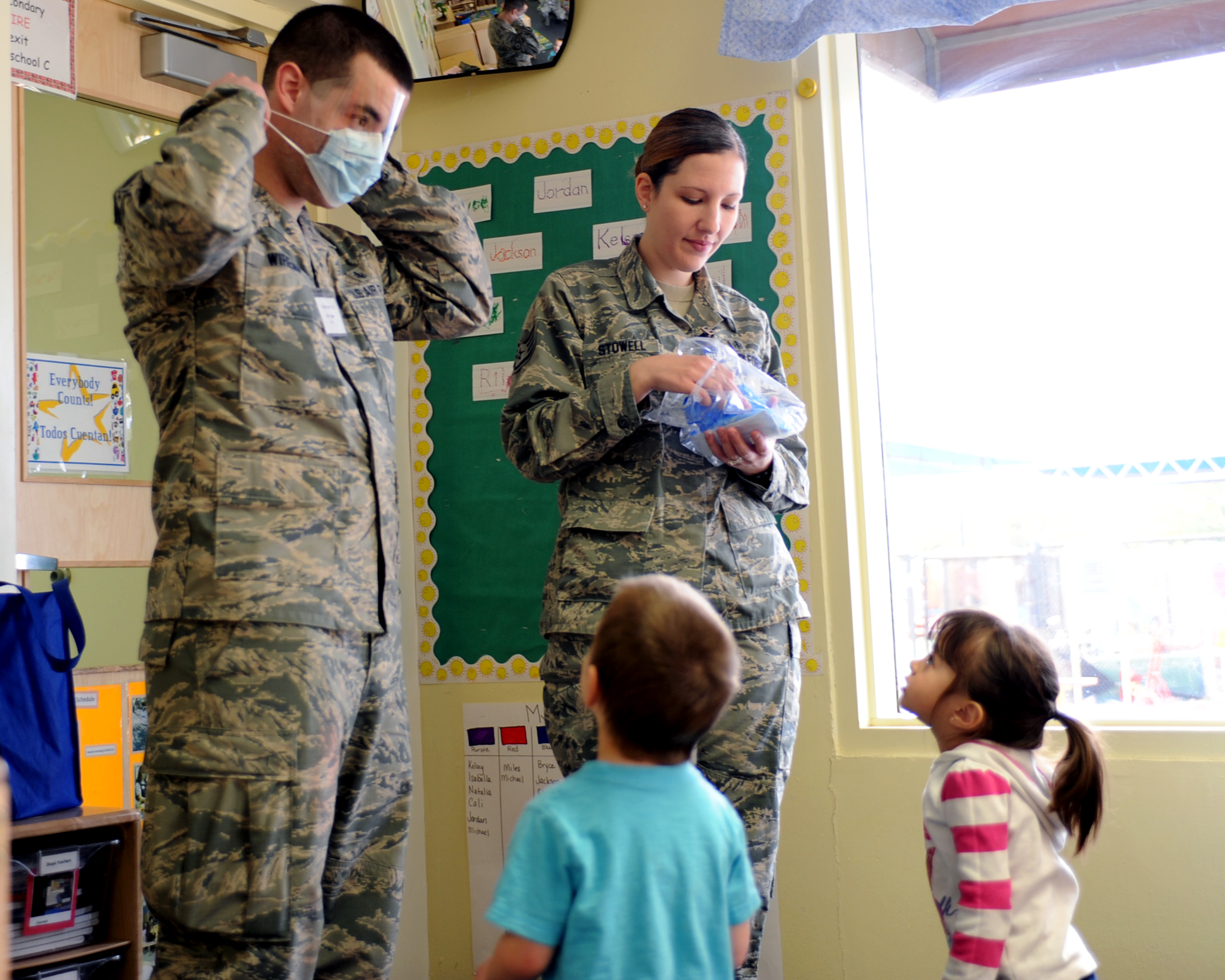 joining the airforce with a child