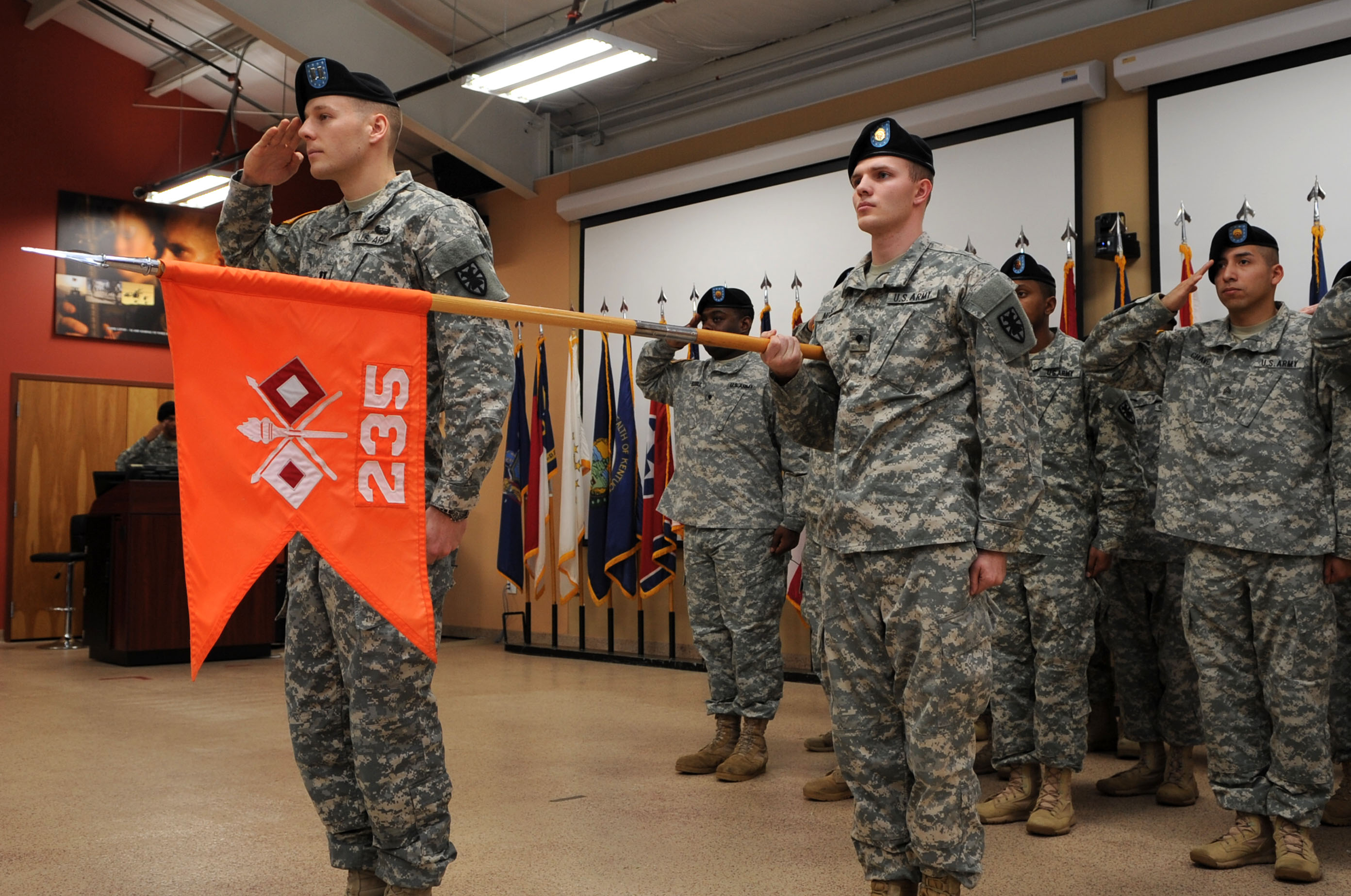 Mets' LGBT salute honors Army recruiter based in Selden - Newsday