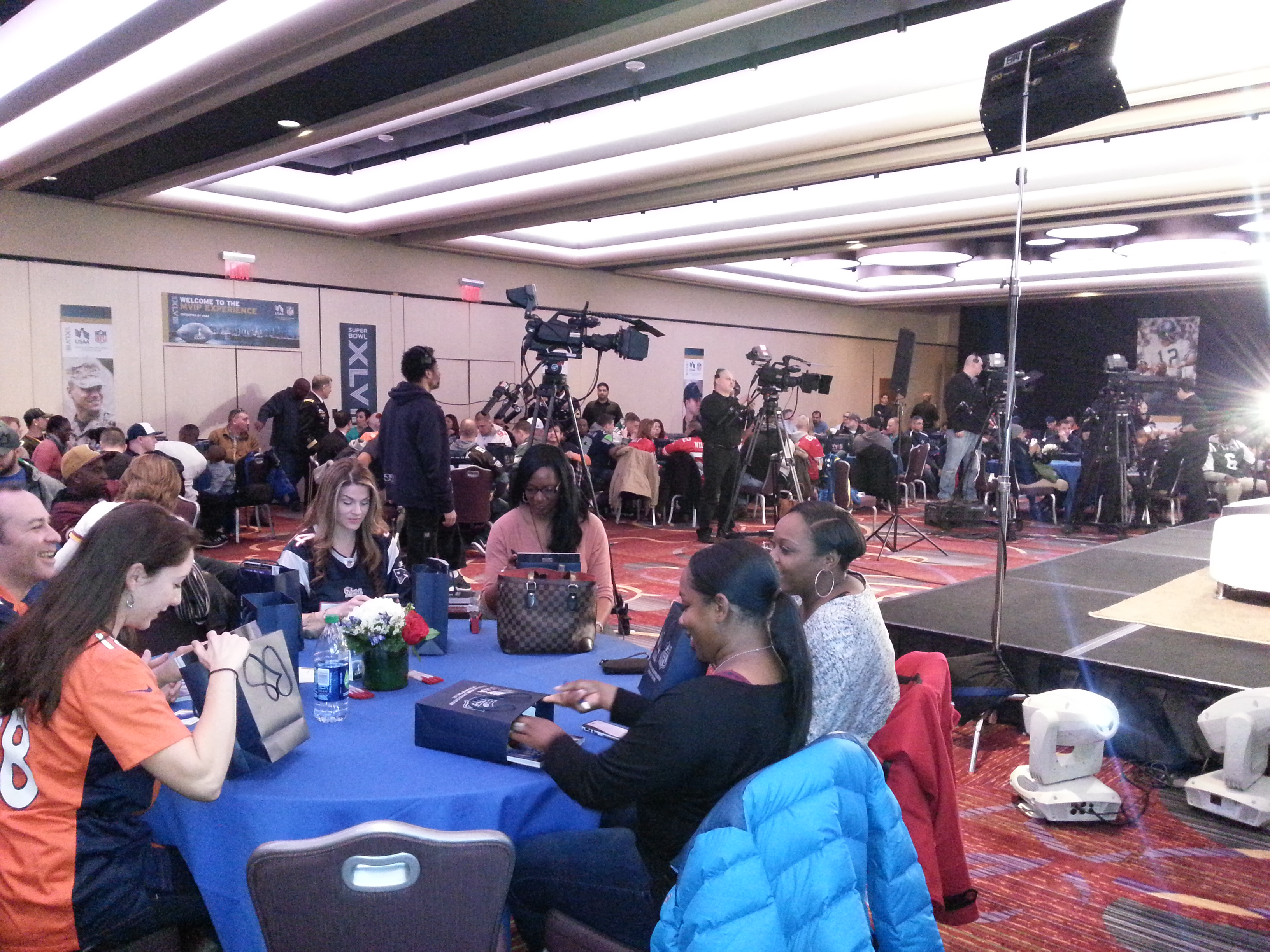 Jb Mdl Service Members Visit Super Bowl Blvd