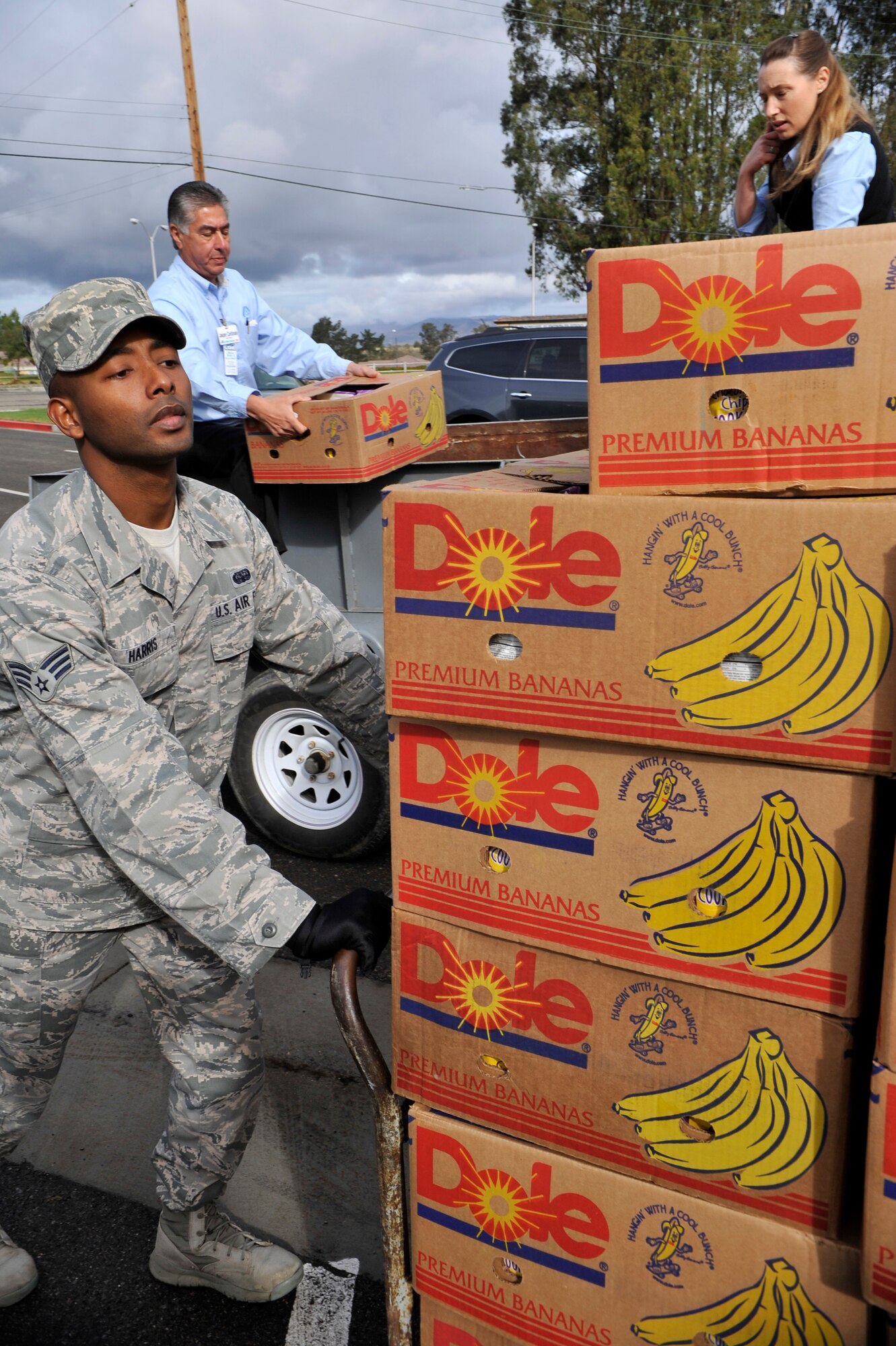 The Airmen of Vandenberg were once again gifted cookies from the Lompoc and surrounding areas Albertsons Feb. 7 in what is dubbed the second annual Operation Cookie Wagon. Albertsons donated 1,900 dozen cookies to the Child Development Center, Crestview Elementary, Vandenberg Middle School and the 381st Training Group non-prior service Airmen, delivered Feb. 7, in honor of Valentine’s Day.
(U.S. Air force photo/Michael Peterson)