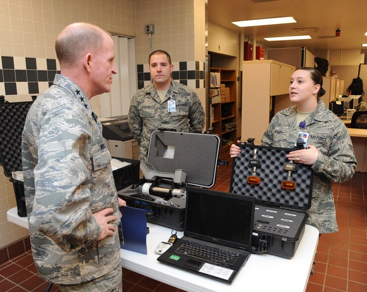(U.S. Air Force photo/Airman 1st Class Andrew Crawford)