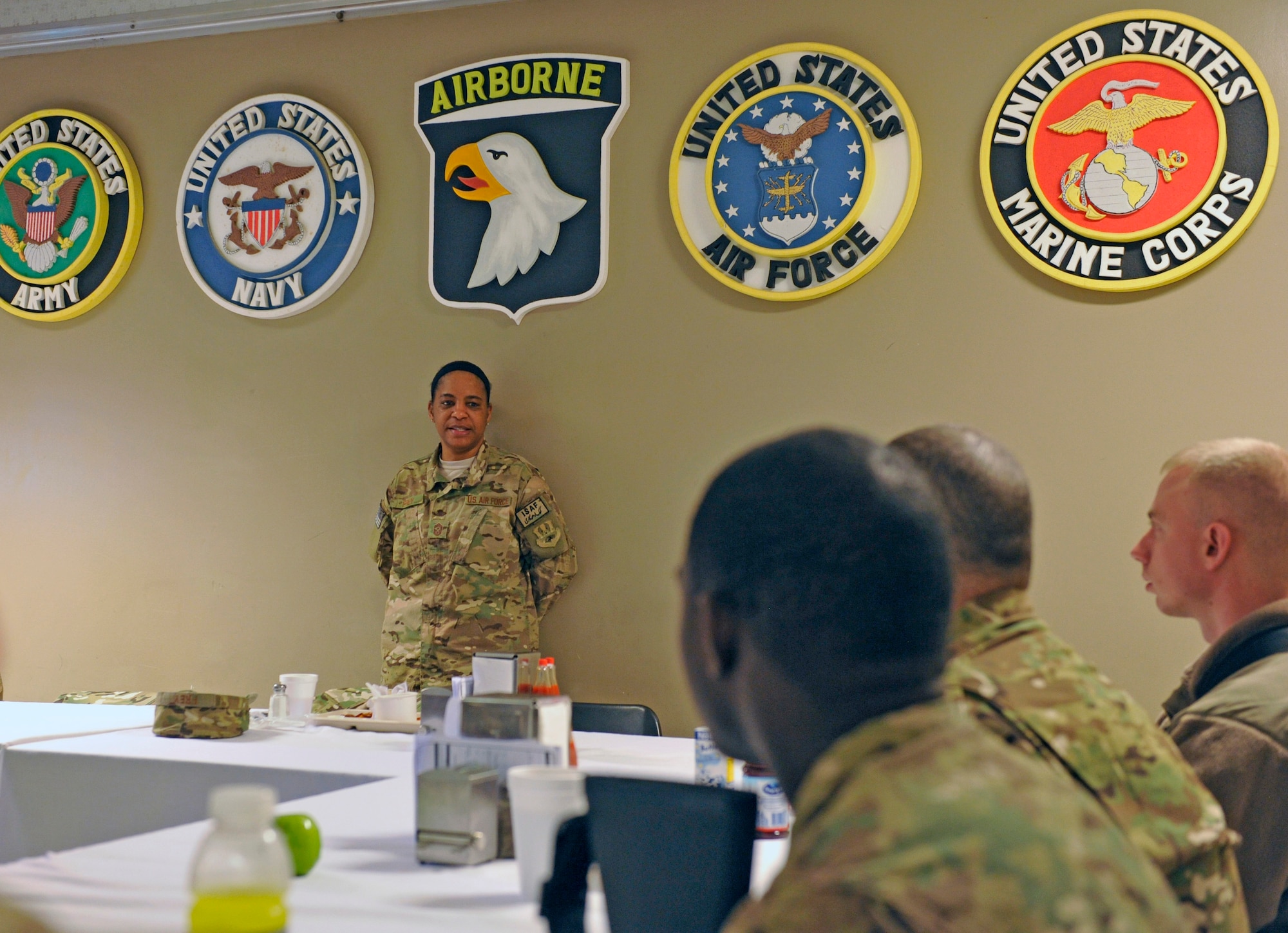 Air Force Central Command’s Command Chief Master Sgt. Shelina Frey hosts an Airman’s Breakfast at Bagram Airfield, Afghanistan, Feb. 13, 2014. Frey is touring bases in Afghanistan talking to Airmen and answering questions.(U.S. Air Force photo by Senior Master Sgt. Gary J. Rihn/Released)