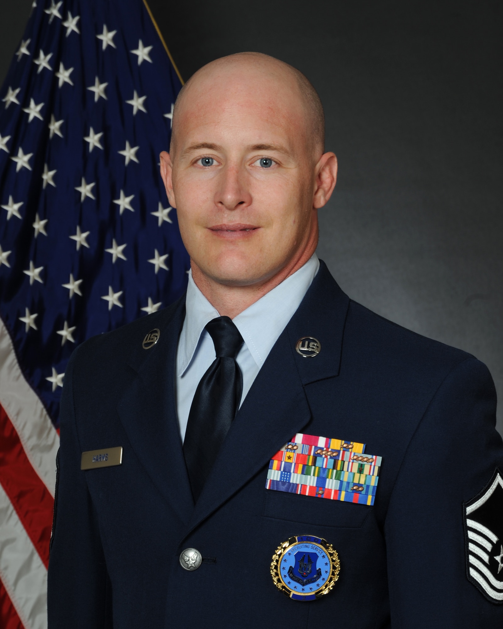 Master Sgt. Jerry Harms, Air Force Reserve in service recruiter for Andrews, is ready to help Airmen transition from active duty to continued service in the Air Force Reserve.  Call 301-981-9373 to start the process or ask questions.  (U.S. Air Force photo)