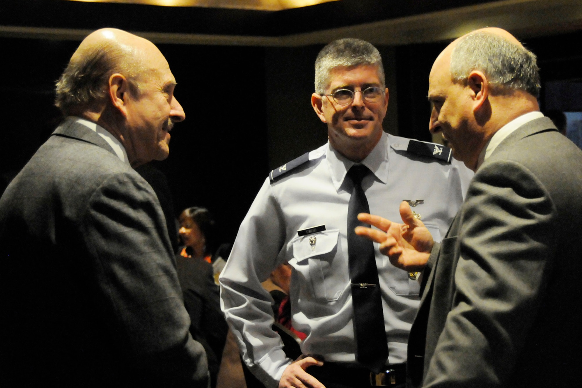 U.S. Air Force Col. Scott Owens, Theater Battle Control Division chief, discusses battle management priorities with industry partners during a Hanscom Representatives Association meeting in Lexington, Mass., Feb. 20. He also touched on new initiatives such as Joint STARS Recapitalization and PEITSS. (U.S. Air Force photo by Linda LaBonte-Britt)